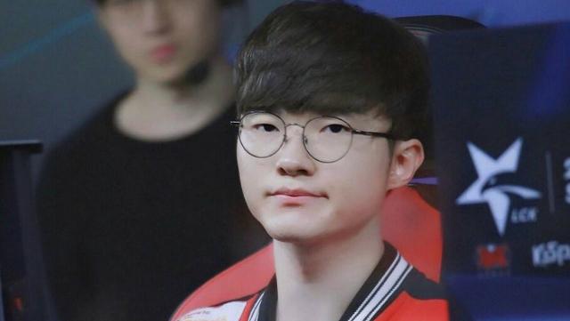 Jiejie当选第八周周MVP 分均伤害、承伤第一 Xiaoxu当选最佳新秀